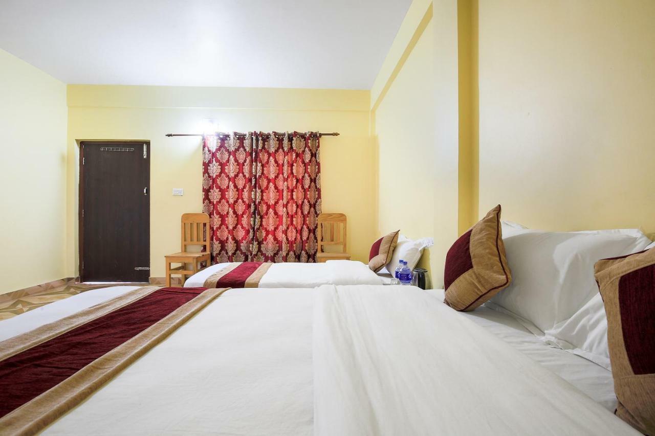 Vision Safari Pvt Ltd Hotel Sauraha Kültér fotó